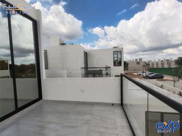 Casa de 3 recámaras en venta, en Privada Residencial con amenidades en Conkal, Yucatán - Entrega diciembre 2024