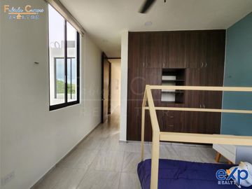 Casa de 3 recámaras en venta, en Privada Residencial con amenidades en Conkal, Yucatán - Entrega diciembre 2024