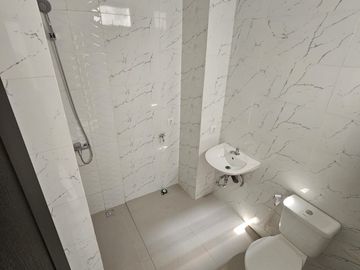 Rumah Americal Classic di Bintaro Rempoa dekat Tol Veteran dan MRT
