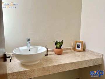 Casa de 2 recámaras en PREVENTA a 20 meses, en Privada Residencial con amenidades en Conkal, Yucatán - Entrega 2do semestre del 2026