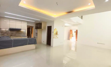 Spacious 5-Bedroom House for Sale in New Manila, Quezon City
