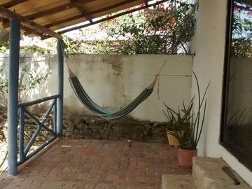 VENTA DE CABAÑA EN PUERTO VELERO, ATLANTICO - LOTE DE 600 M², DISEÑO IDEAL PARA VACACIONAR