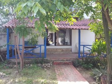 VENTA DE CABAÑA EN PUERTO VELERO, ATLANTICO - LOTE DE 600 M², DISEÑO IDEAL PARA VACACIONAR