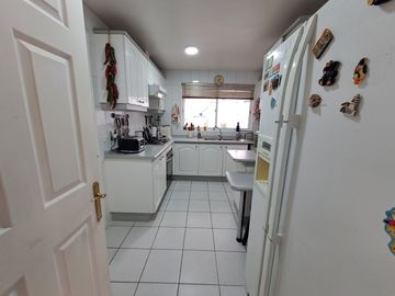 Gran casa 6 dormitorios lindo jardín 