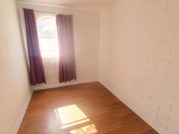 Venta De Casa De 3 Pisos En Pudahuel