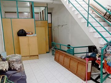 Dijual Rumah 3 Lantai di Jalan Pembangunan Iv, Glugur Darat Ii, Kota Medan