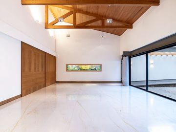 INCREIBLE CASA EN UNO DE LOS CONDOMINIOS MAS EXCLUSIVOS DE SAN ÁNGEL, CDMX.