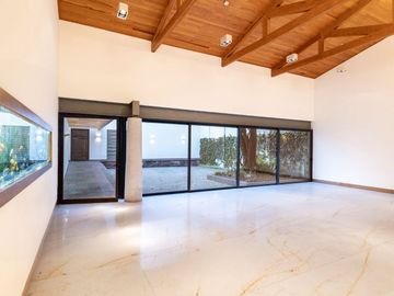 INCREIBLE CASA EN UNO DE LOS CONDOMINIOS MAS EXCLUSIVOS DE SAN ÁNGEL, CDMX.