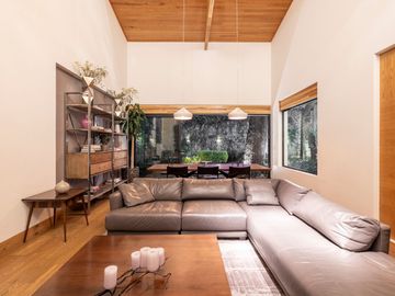 INCREIBLE CASA EN UNO DE LOS CONDOMINIOS MAS EXCLUSIVOS DE SAN ÁNGEL, CDMX.