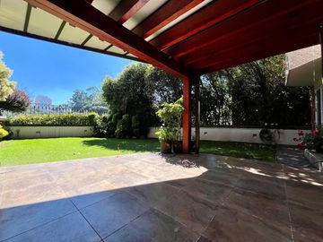 VIVE EN LOMAS DE VISTA HERMOSA CON UNA VISTA DE ENSUEÑO!