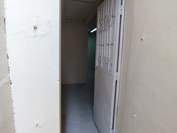 SE VENDE CASA CON SUITE y PARQUEO EN LA PRADERA 1, SUR DE GUAYAQUIL
