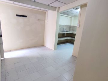 SE VENDE CASA CON SUITE y PARQUEO EN LA PRADERA 1, SUR DE GUAYAQUIL