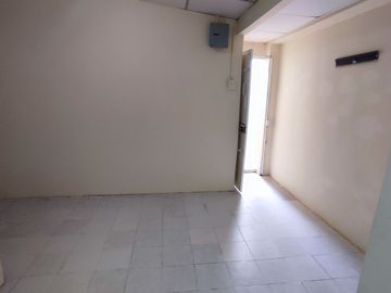 SE VENDE CASA CON SUITE y PARQUEO EN LA PRADERA 1, SUR DE GUAYAQUIL