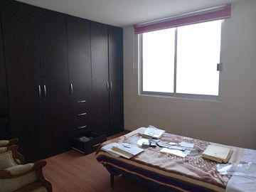 CASA EN VENTA EN ZAVALETA , A PIE DE CALLE, HABITACIONAL U OFICINA