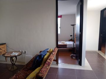 CASA EN VENTA EN ZAVALETA , A PIE DE CALLE, HABITACIONAL U OFICINA