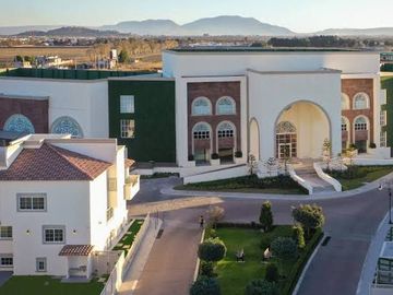 CASA EN VENTA EN PORTOFINO METEPEC
