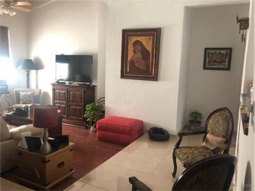 CASA EN SAN GIL CON VISTA PRIVILEGIADA AL CAMPO DE GOLF