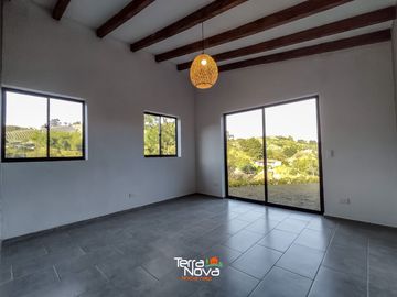 Finca nueva con bonita vista en venta El Peñol
