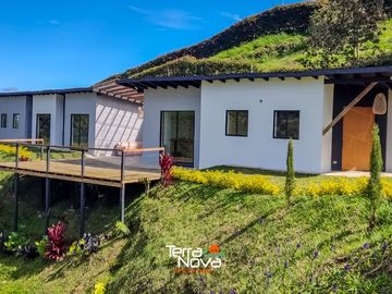 Finca nueva con bonita vista en venta El Peñol
