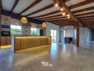 Finca nueva con bonita vista en venta El Peñol