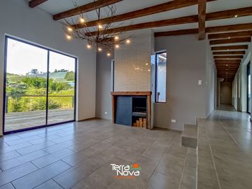 Finca nueva con bonita vista en venta El Peñol