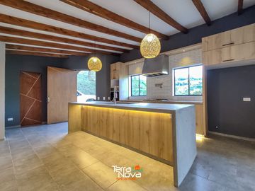 Finca nueva con bonita vista en venta El Peñol