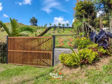 Finca nueva con bonita vista en venta El Peñol