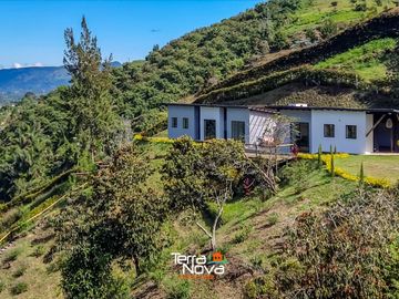 Finca nueva con bonita vista en venta El Peñol