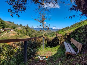 Finca nueva con bonita vista en venta El Peñol