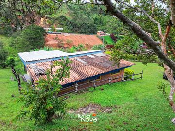 Finca con bonita vista en venta El Peñol