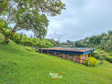 Finca con bonita vista en venta El Peñol