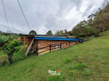Finca con bonita vista en venta El Peñol