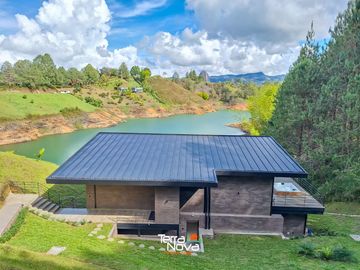 Hermosa finca con acceso al embalse en venta El Peñol