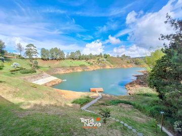 Hermosa finca con acceso al embalse en venta El Peñol