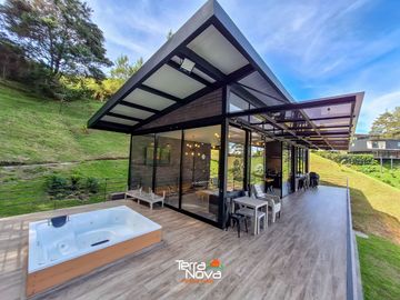Hermosa finca con acceso al embalse en venta El Peñol