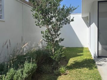 CASA EN VENTA EN LOMAS DEL MOLINO III, LEON GTO. ZONA NORTE A 10 MINUTOS DEL PARQUE METROPOLITANO.