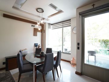 Casa moderna en Venta frente a parque dentro de Valle Real