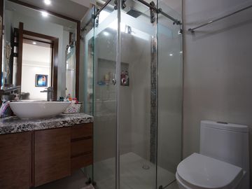 Casa moderna en Venta frente a parque dentro de Valle Real