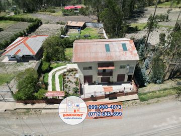 AMPLIA CASA RENTERA CON AREA VERDE Y JARDINES, Sector La Raya Ricaurte C1433