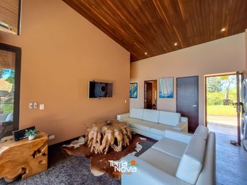 Cabaña en unidad cerrada de alto nivel en venta Guatapé