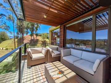 Cabaña en unidad cerrada de alto nivel en venta Guatapé