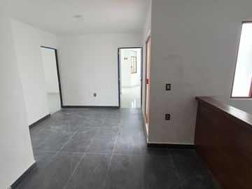 Casa nueva de 4 recámaras (una en planta baja) en Col. Ejido 1ro. de mayo sur. Cerca de Av. Ejército Mexicano