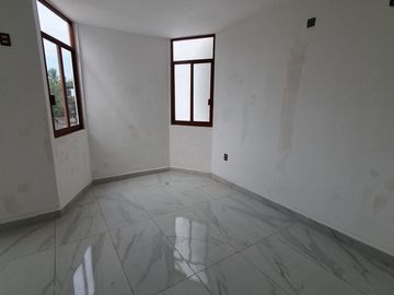 Casa nueva de 4 recámaras (una en planta baja) en Col. Ejido 1ro. de mayo sur. Cerca de Av. Ejército Mexicano