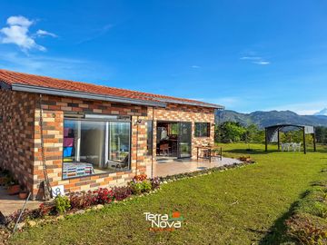 Finca con hermosa vista panorámica en venta Guatapé