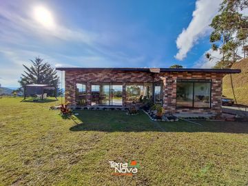Finca con hermosa vista panorámica en venta Guatapé