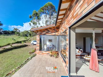 Finca con hermosa vista panorámica en venta Guatapé