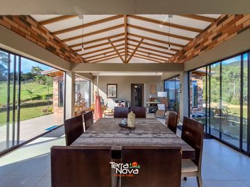 Finca con hermosa vista panorámica en venta Guatapé