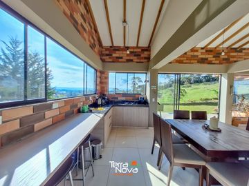 Finca con hermosa vista panorámica en venta Guatapé