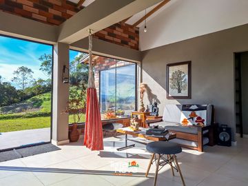 Finca con hermosa vista panorámica en venta Guatapé