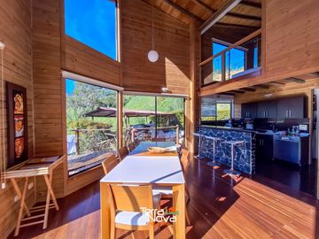 Finca con hermosa vista y acceso directo al embalse en venta Guatapé